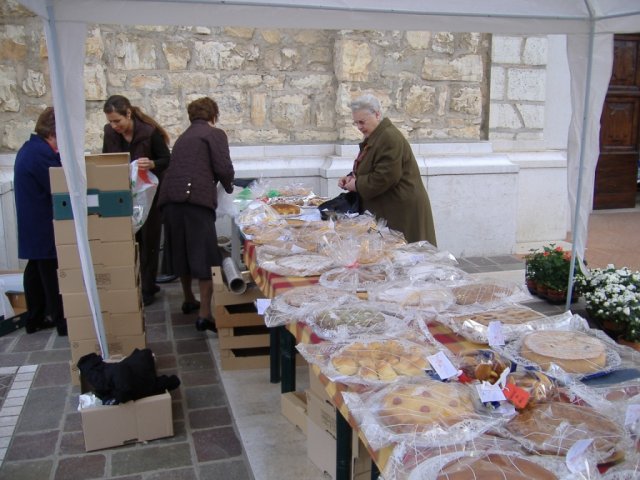 2009 bancarella torte aprile (2)